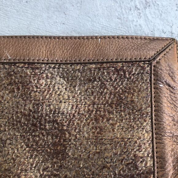 Henri Bendel wristlet   - Picture 5 of 7